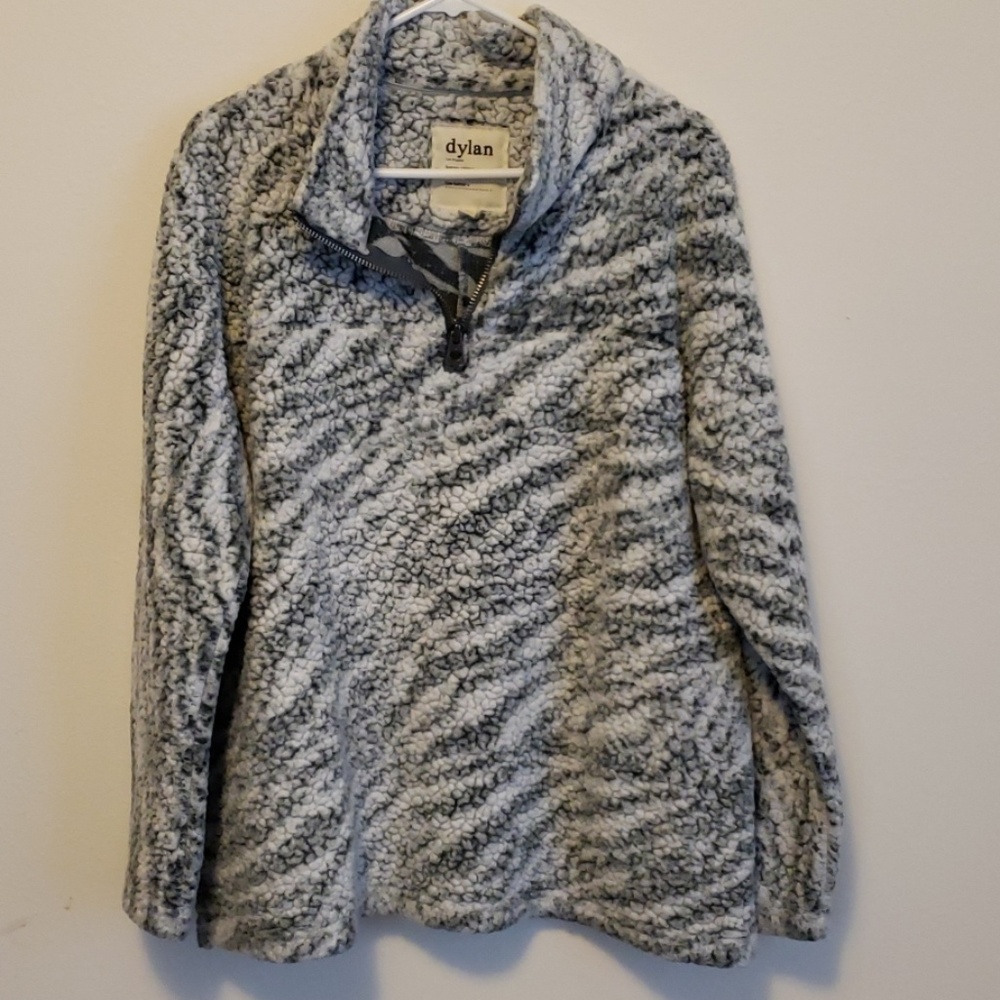 True grit pullover